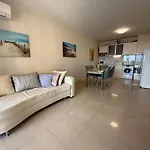 Апартаменты Lovely 2 Bedroom 2 Bath With View And A Pool St Konstantin And Elena