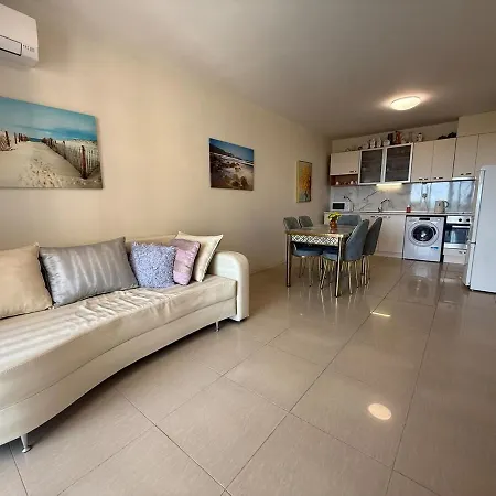 Apartament Lovely 2 Bedroom 2 Bath With View And A Pool St Konstantin And Elena