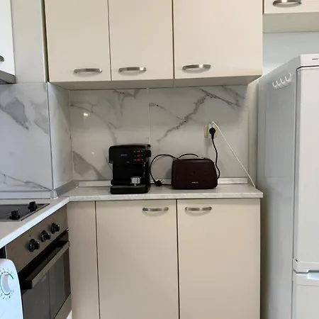 Lovely 2 Bedroom 2 Bath With View And A Pool Bŭnzarito