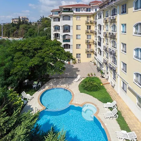 Lovely 2 Bedroom 2 Bath With View And A Pool St Konstantin And Elena Апартаменты *