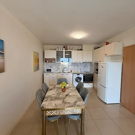 Apartament Lovely 2 Bedroom 2 Bath With View And A Pool St Konstantin And Elena