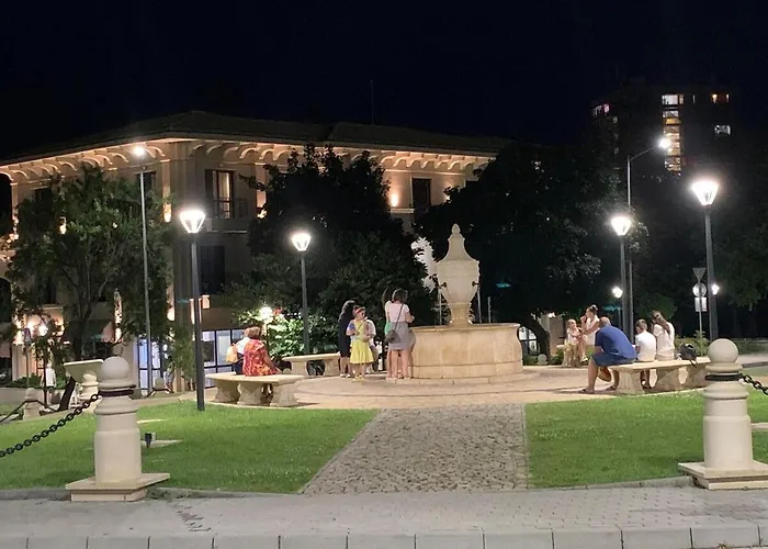 아파트 Lovely 2 Bedroom 2 Bath With View And A Pool